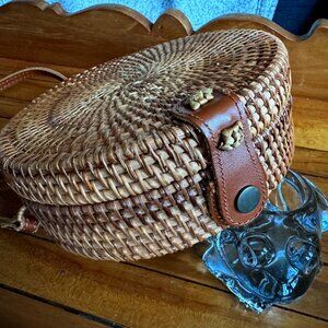 Wicker & Leather Basket Lined Purse, Like New Condition, Natural Wicker Color